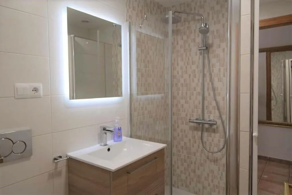 First Beach Line Apartment With 3 Bedrooms And Parking, Nerja
