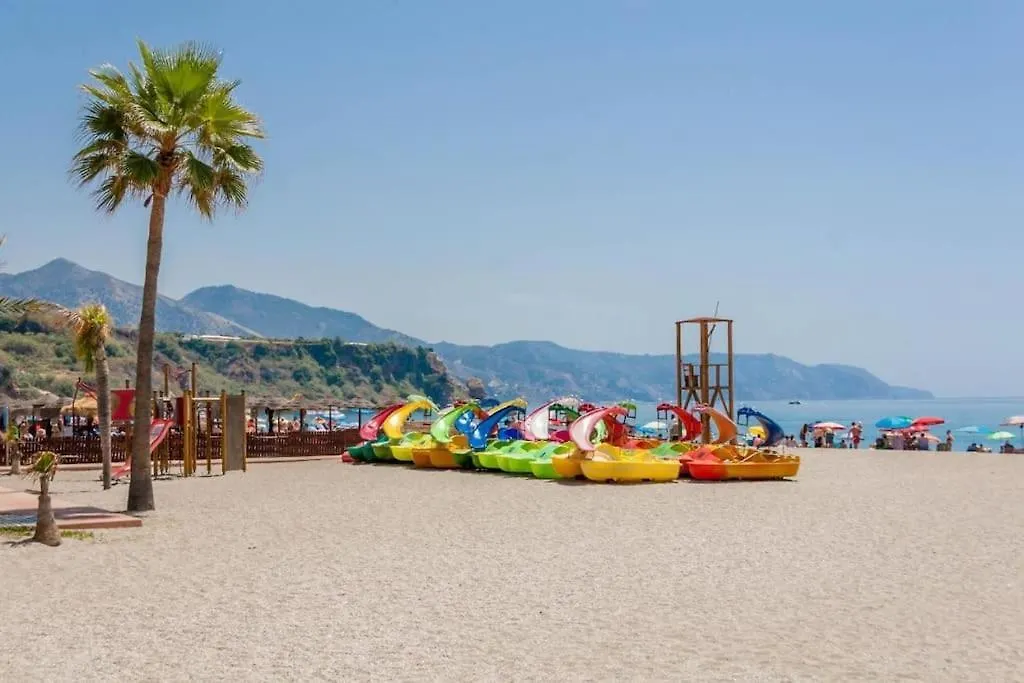 First Beach Line Apartment With 3 Bedrooms And Parking, Nerja contacts