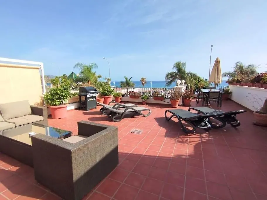 First Beach Line Apartment With 3 Bedrooms And Parking, Nerja